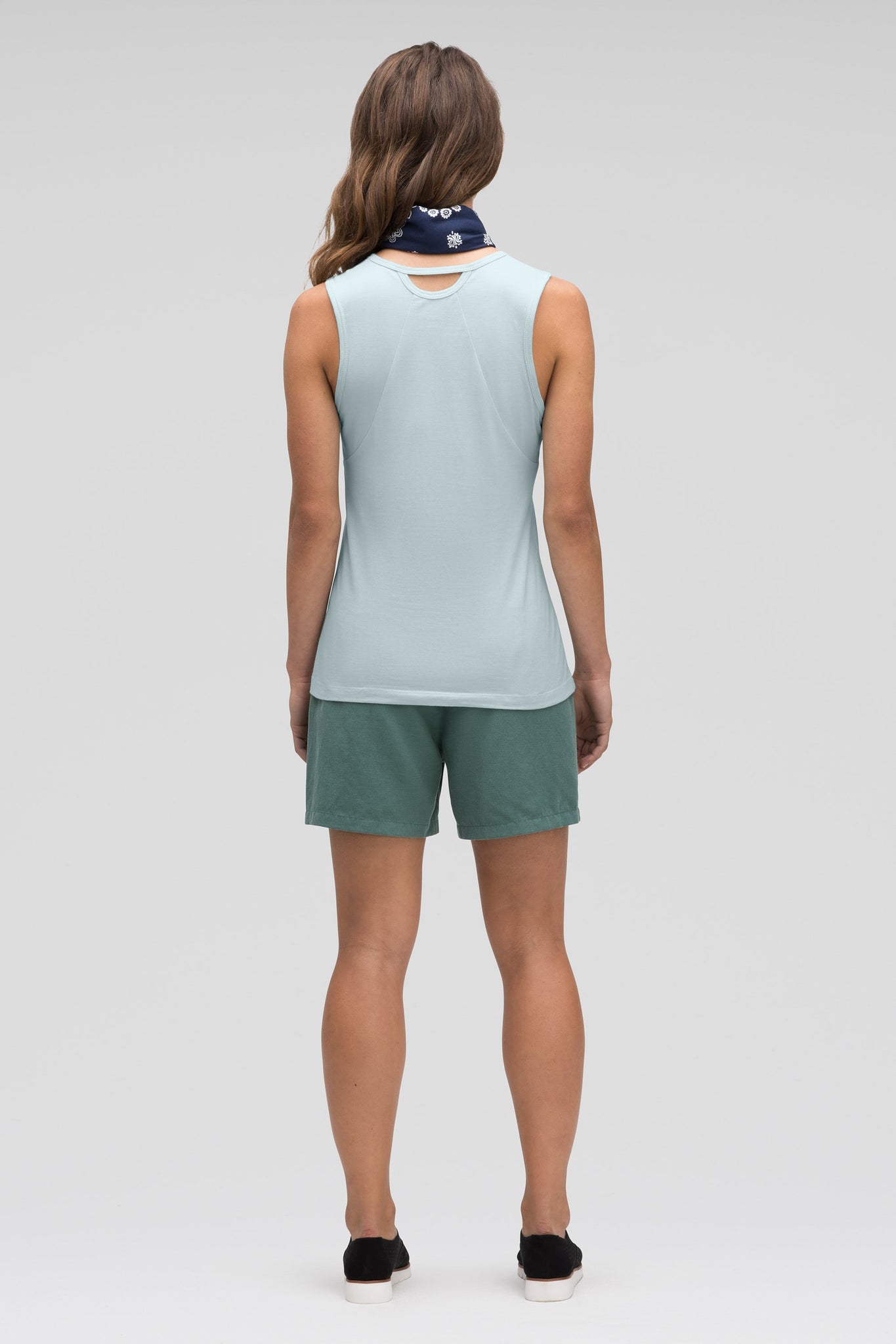women's basis organic cotton keyhole tank top - illum