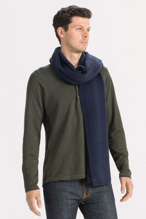 Unisex Courchevel oversized knit scarf   navy heather