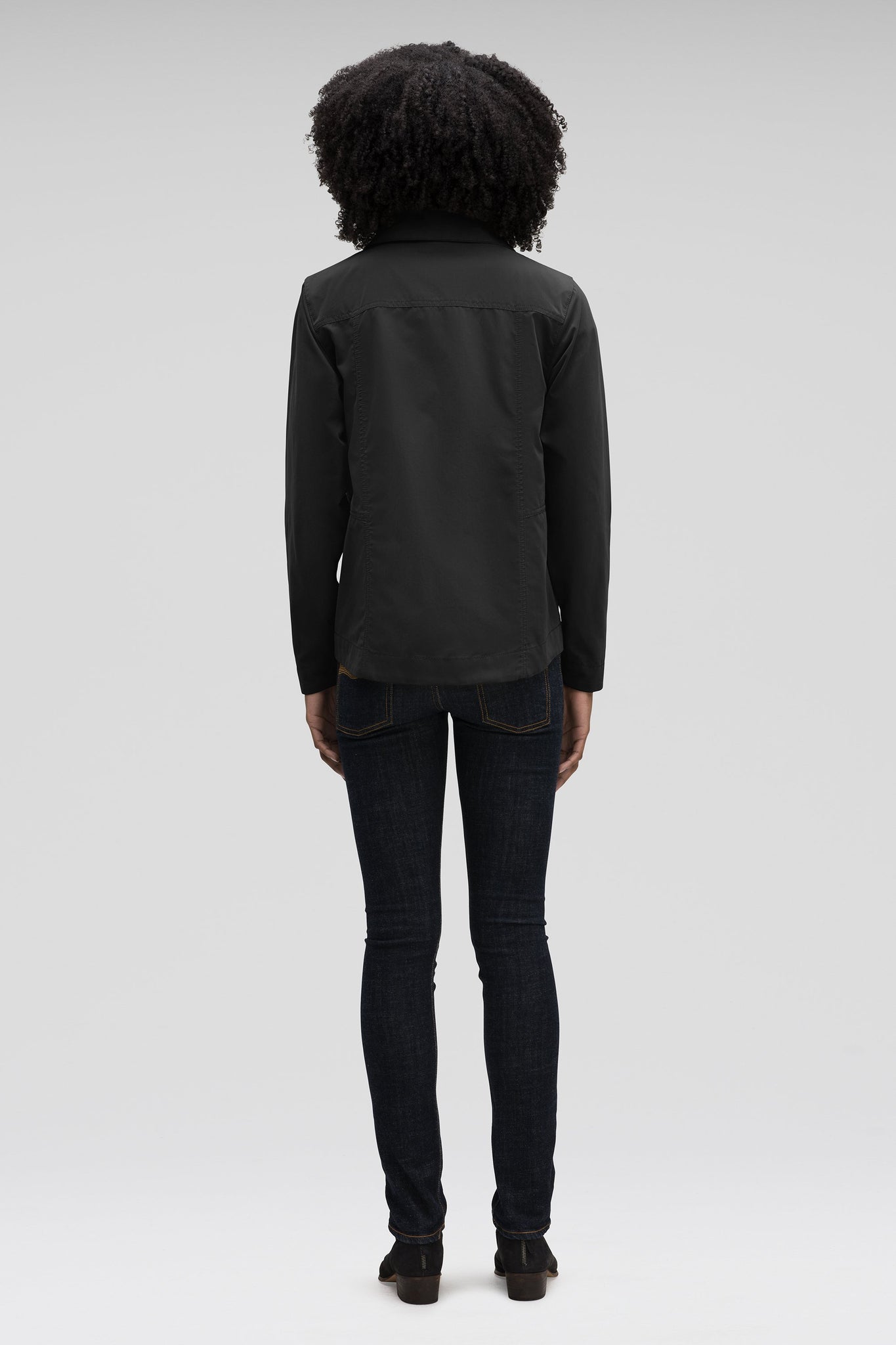 Women's Introvert Crop Tailored Jacket-Black